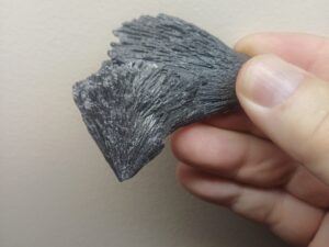 Kyanite Black